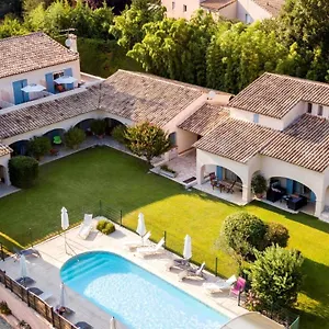 villa-sevigne.fr-provencehotel.com/